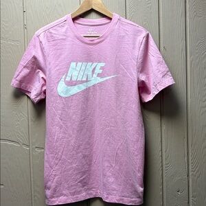 Men’s Nike Shirt